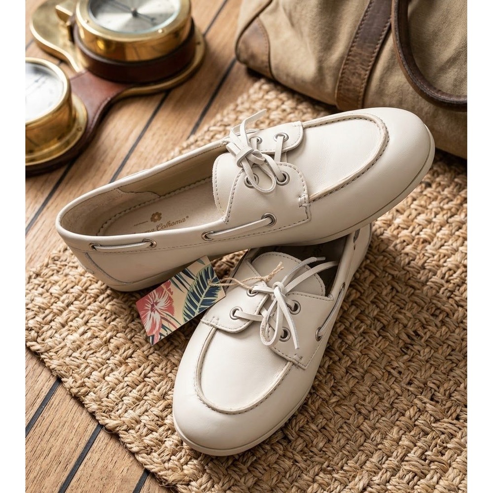 Tommy Bahama Seafairer White Boat Shoes Womens 8M P5SFR10 Loafers
